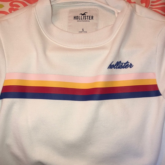Hollister Crewneck - Picture 3 of 3